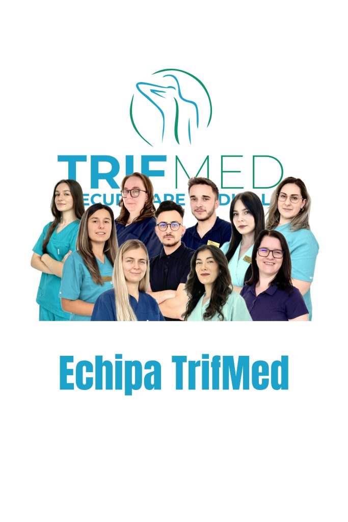 Echipa medicală TrifMed, specialiști în diagnostic, tratament și recuperare, fotografiați în cadrul clinicii din Fălticeni.